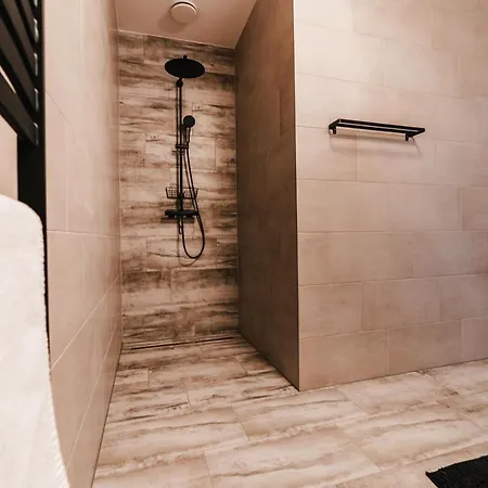 Apartment Topart ***** *